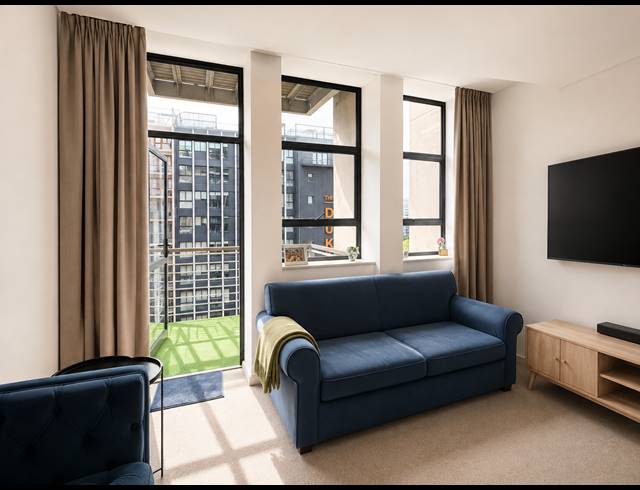 2 BEDROOM APARTMENT FOR SALE IN CAPE TOWN CITY CENTRE